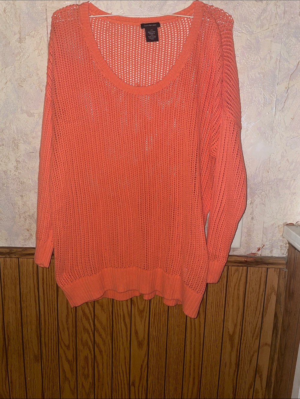 Melon color Calvin Klein sweater (L)
